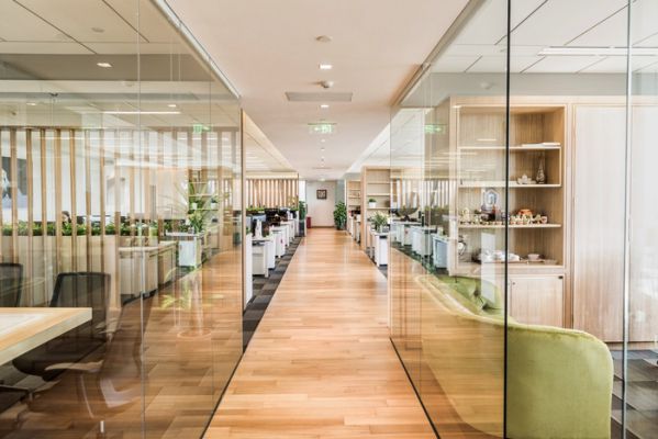 高端簡潔的新辦公室設(shè)計(jì)