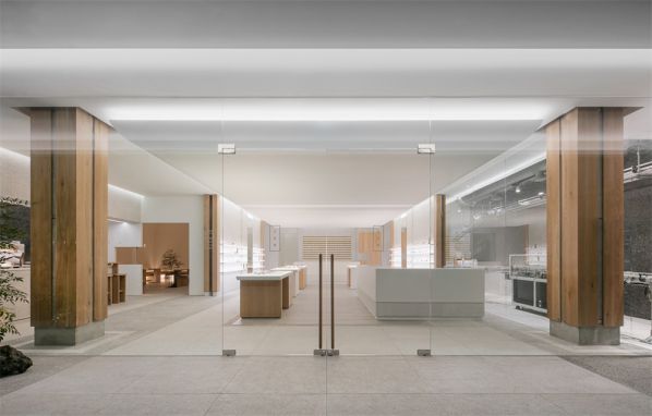 商業辦公室設計的品牌眼鏡店和咖啡店